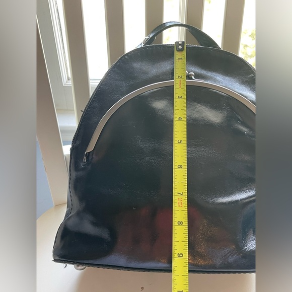 Patricia Nash | Montioni Convertible Backpack | Vintage Patent - Picture 10 of 13